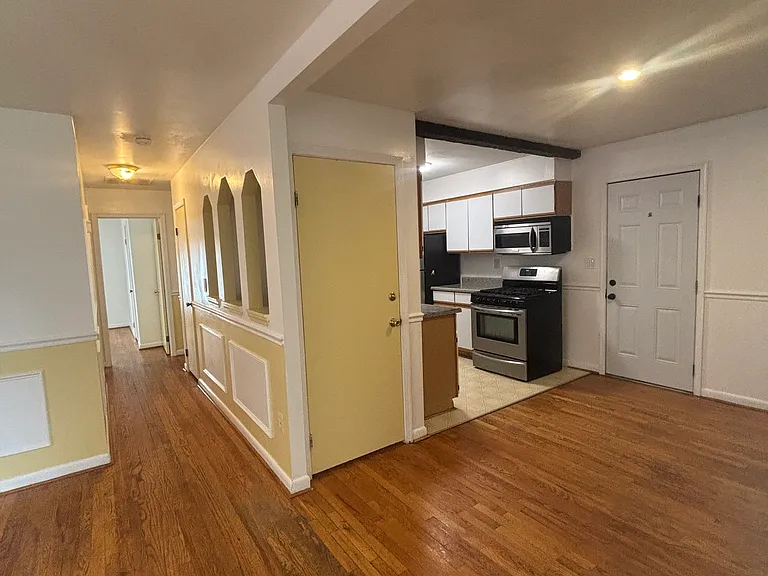 8812 35th Ave — Photo 37