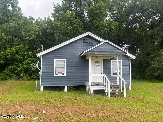 1st image of 1614 Iris Dr