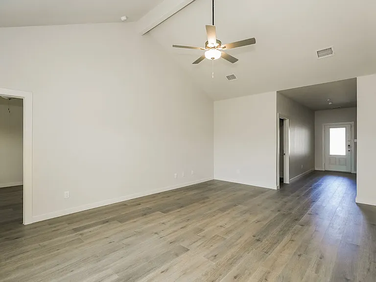 1308 Tilton Dr — Photo 5