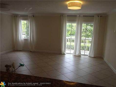 3rd image of 150 NE 15th Ave APT 246