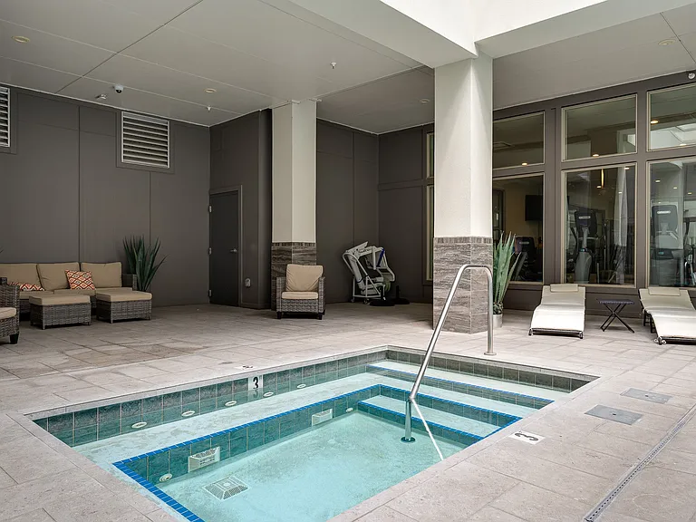 Orchard Crossing | Hot Tub