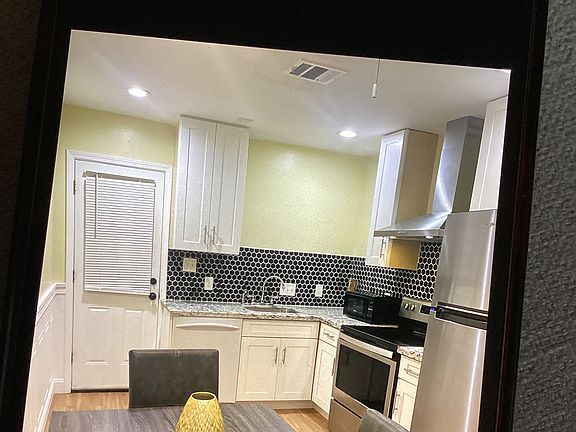5th image of 5333 Southlea St Unit 1