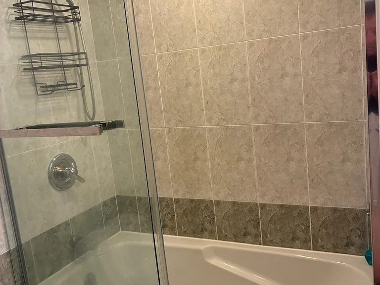 131 Amberly Dr #J — Photo 17
