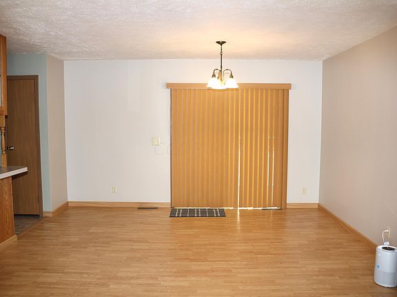 5th image of 428 Orchid Ct