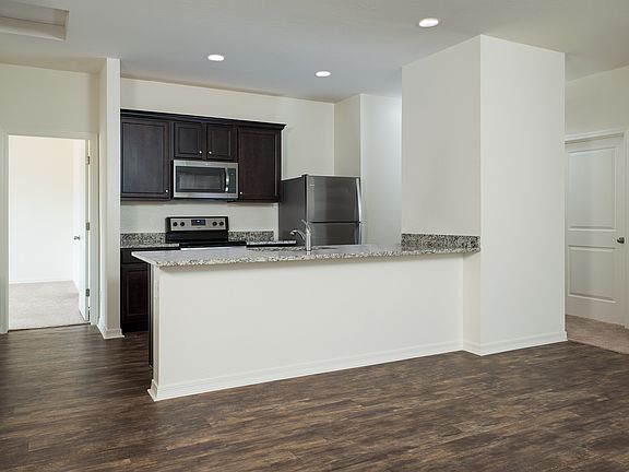 Larissa Larissa Kitchen