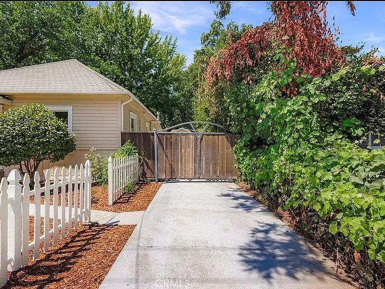 703 Oak Lawn Ave — Photo 13