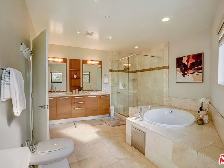 8788 Shoreham Dr #23 — Photo 7