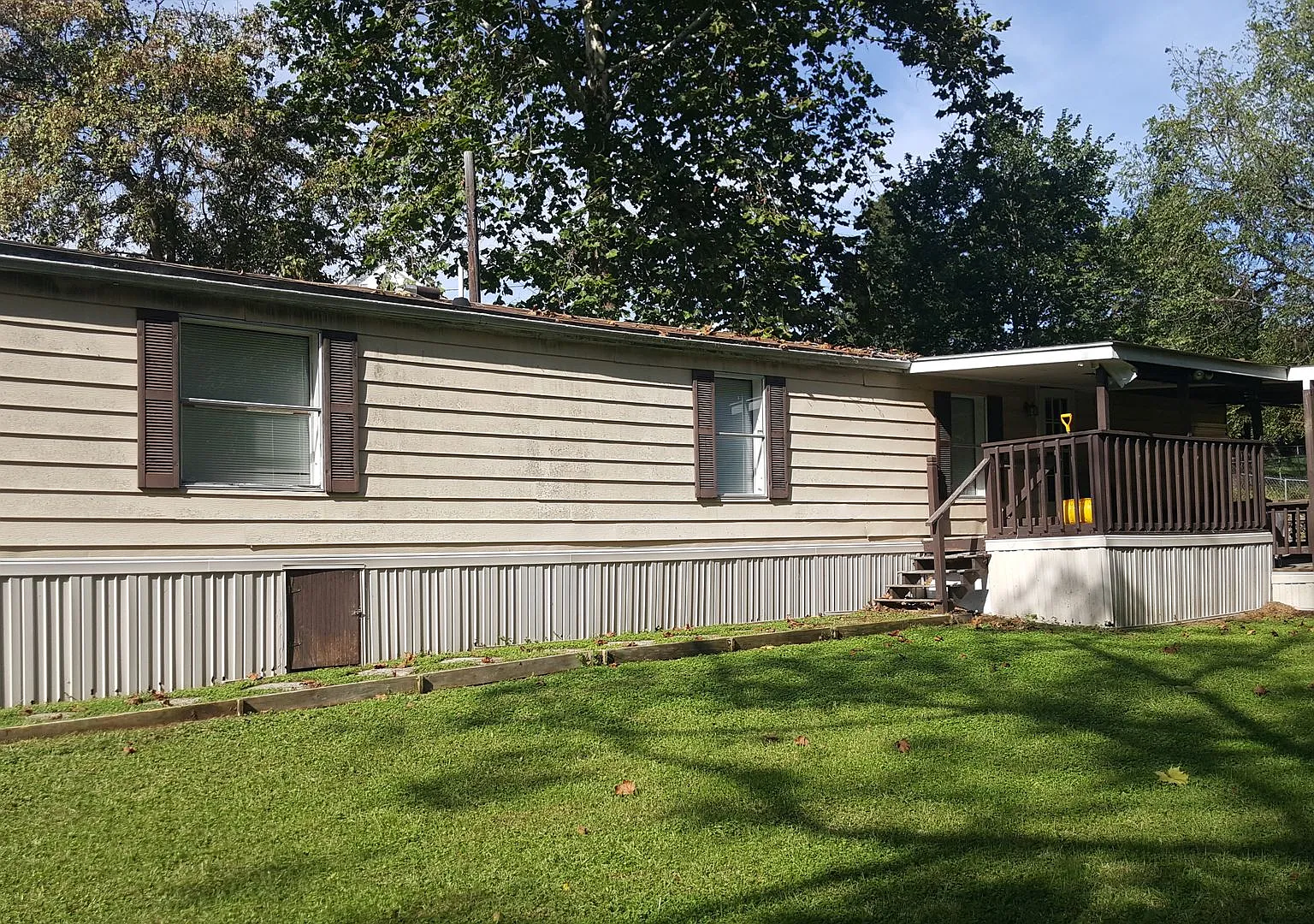 Peaceful, Serene 2 Bedroom on a Lovely Lot in Kearneysville — Photo 2