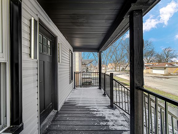 2nd image of 1005 W 123rd St