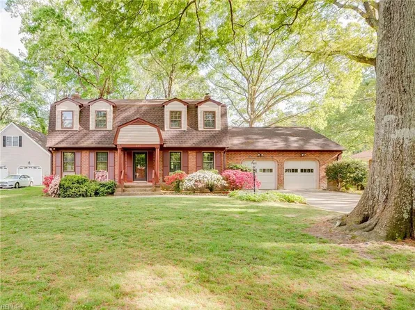 203 Lambs Creek Dr, Yorktown, VA 23693