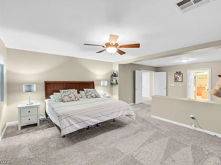 11077 Turlington Ln — Photo 22