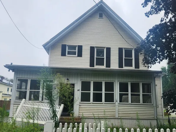 12 Federal St, Millers Falls, MA 01349