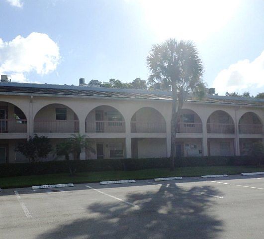 1st image of 1212 Bahama Bnd APT E1