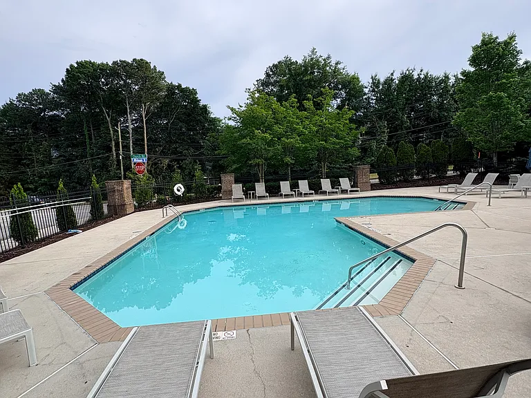 5034 Whiteoak St SE — Photo 3
