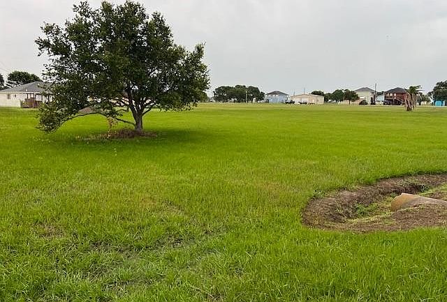 2nd image of 0 Calumet Dr