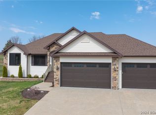 198 Myetta Dr, Camdenton, MO 65020