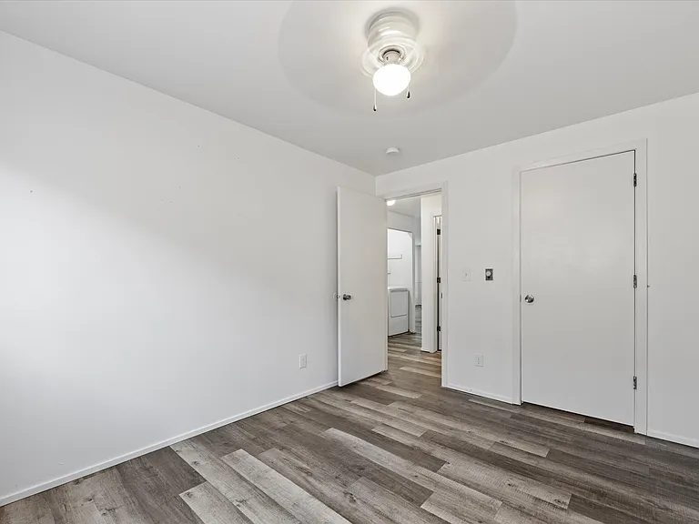 3121 W Hood Ave #E103 — Photo 16