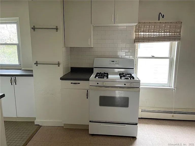 191 Saint John St #2B — Photo 7