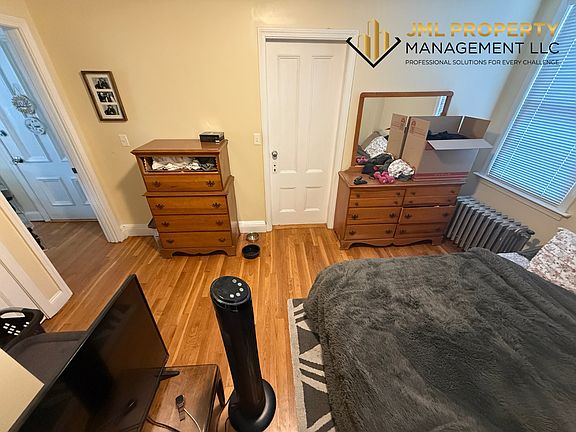 2nd image of 500 Cherry St APT 2