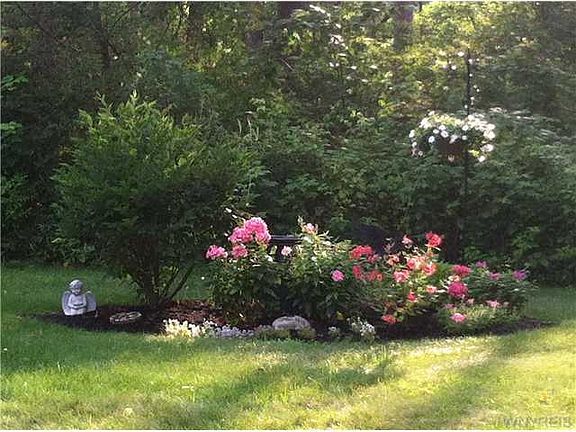 4th image of 119 Henning Dr