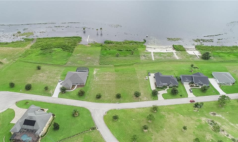 2nd image of 3619 Ridge Lake Dr