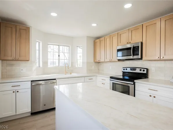 2701 Riley Oaks Ct, Las Vegas, NV 89108
