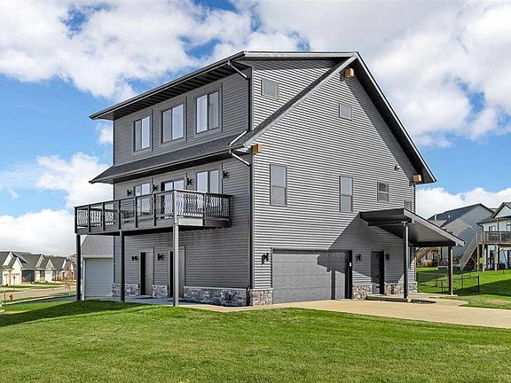 2nd image of 1165 Salm Dr