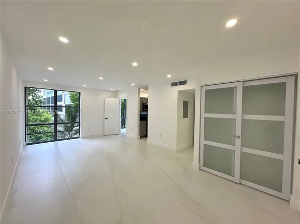 17620 Atlantic Blvd, Sunny Isles Beach, FL