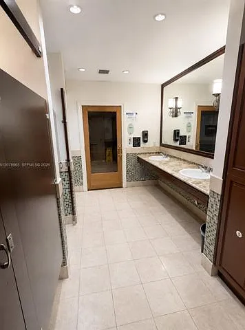 2 bed, 2.0 bath, $3,500 — Photo 4