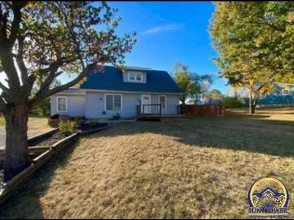 320 N 4th St, New Strawn, KS 66839