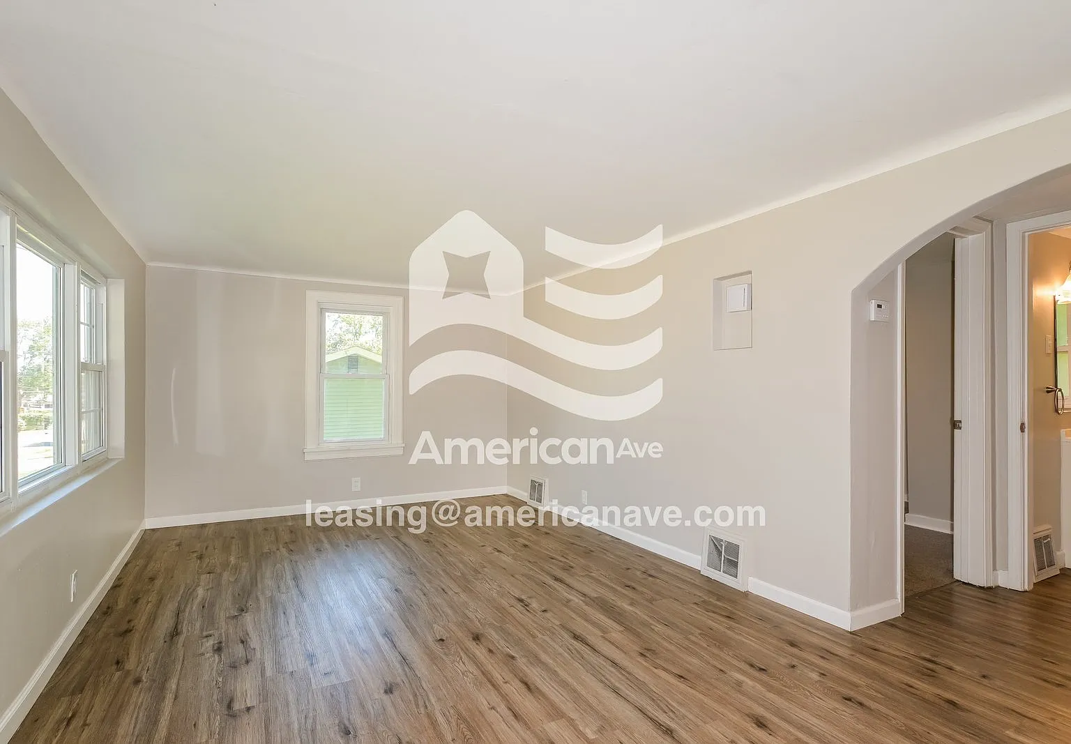 3 bed, 1.0 bath, 976 sqft, $1,286 — Photo 4