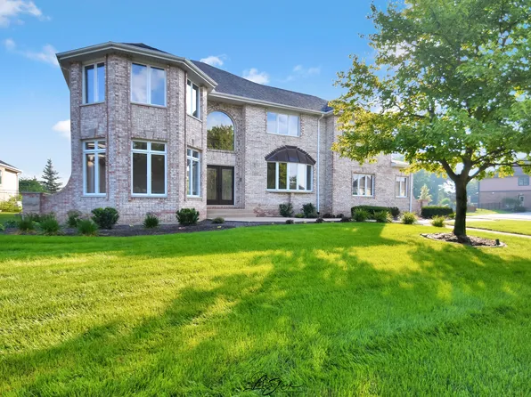 12118 Sarkis Dr, Mokena, IL 60448