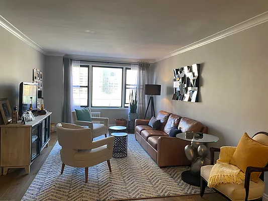 Rented by Compass | media 14