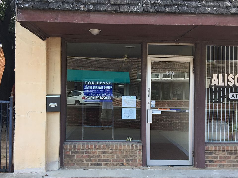 1st image of 140 W Main St