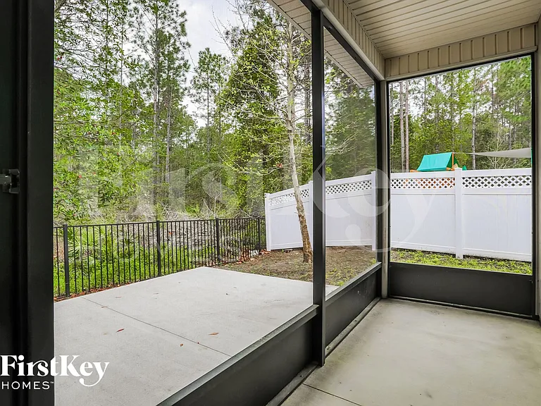 644 Drysdale Dr — Photo 8