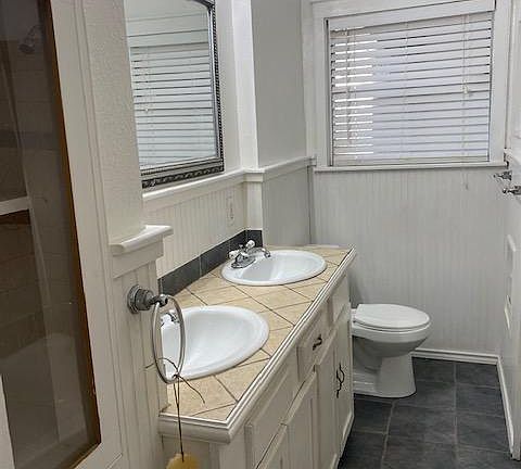 Full bath