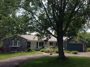 9516 E Fulton St, Ada, MI 49301