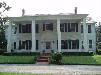 1st image of 621 Hillcrest St