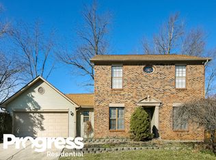 6722 Foxfire Dr, Indianapolis, IN
