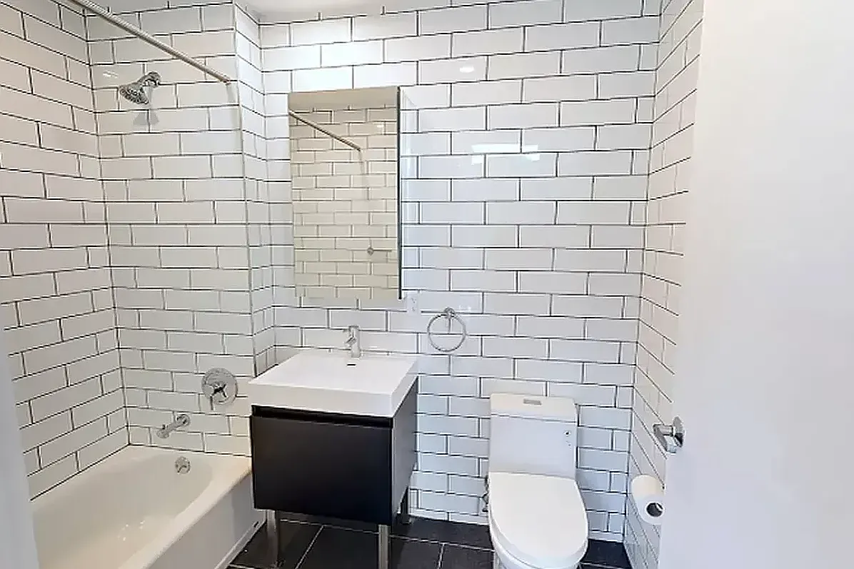 814 Amsterdam Avenue — Photo 4
