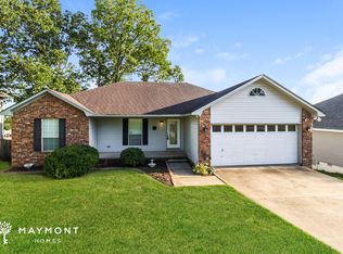 38 Summit Ridge Dr, Little Rock, AR 72211