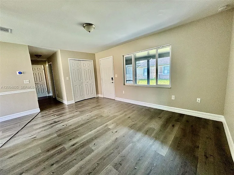 504 Blackbird Ln #A — Photo 10