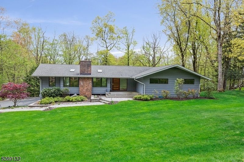 8 Ford Ln, Roseland, NJ 07068 Zillow