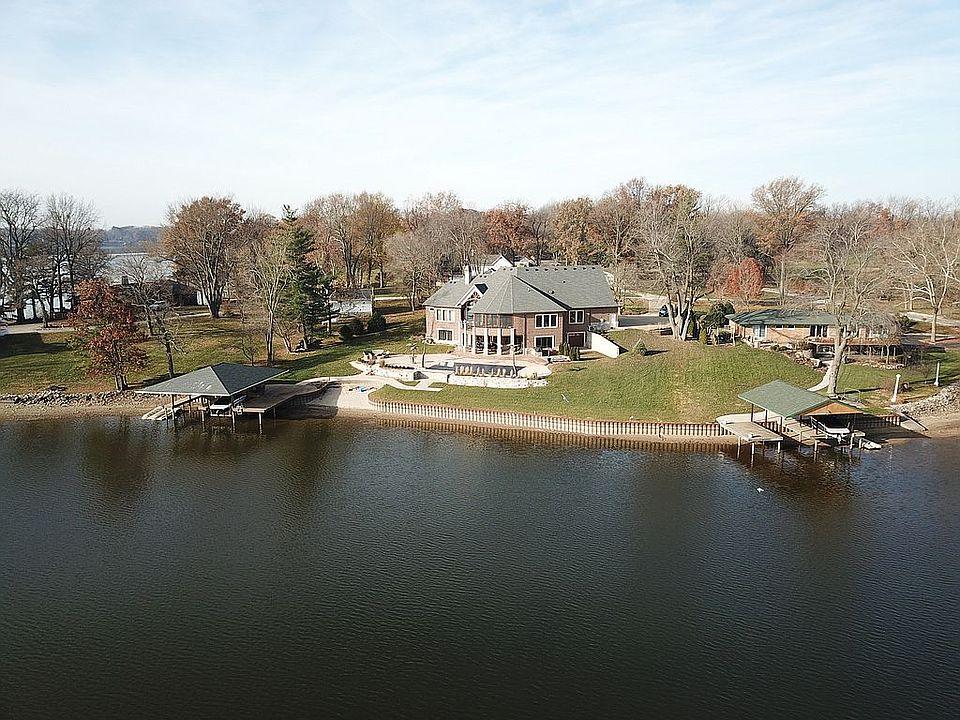 2nd image of 5 Linden Ln