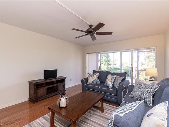 4th image of 2064 Alamanda Dr APT 24