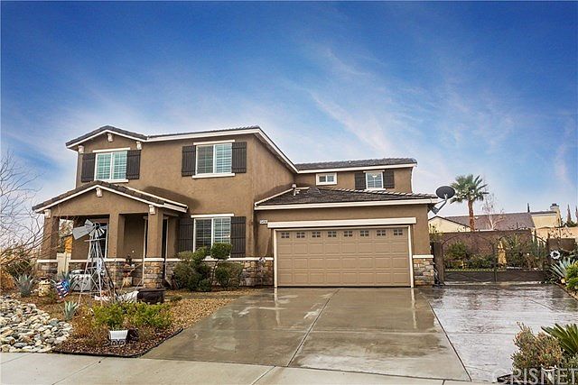 5498 Tulip Dr, Palmdale. 2,738 sq ft, 11,945 lot