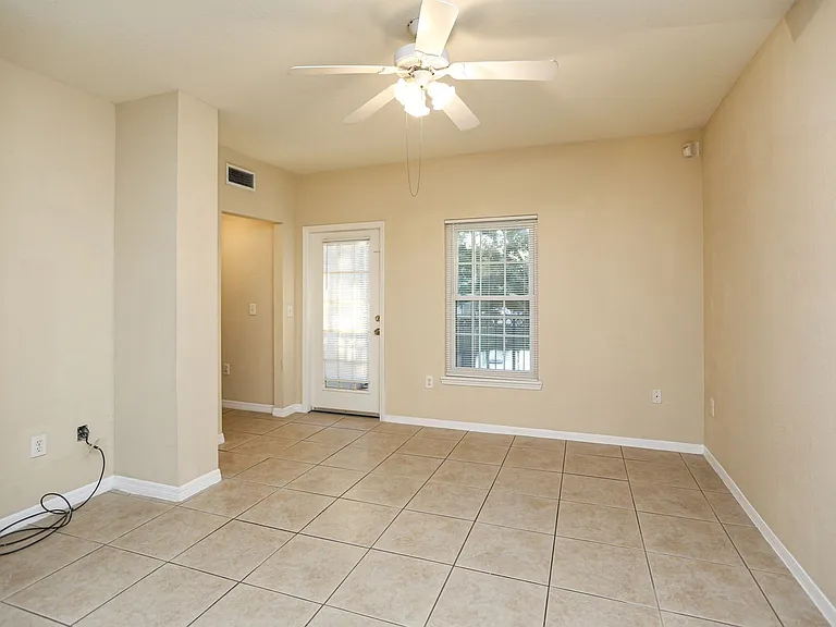 23640 Walden Center Dr #207 — Photo 8
