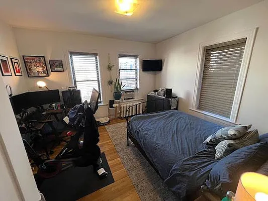 Rented by Homestore Realty Network | media 8