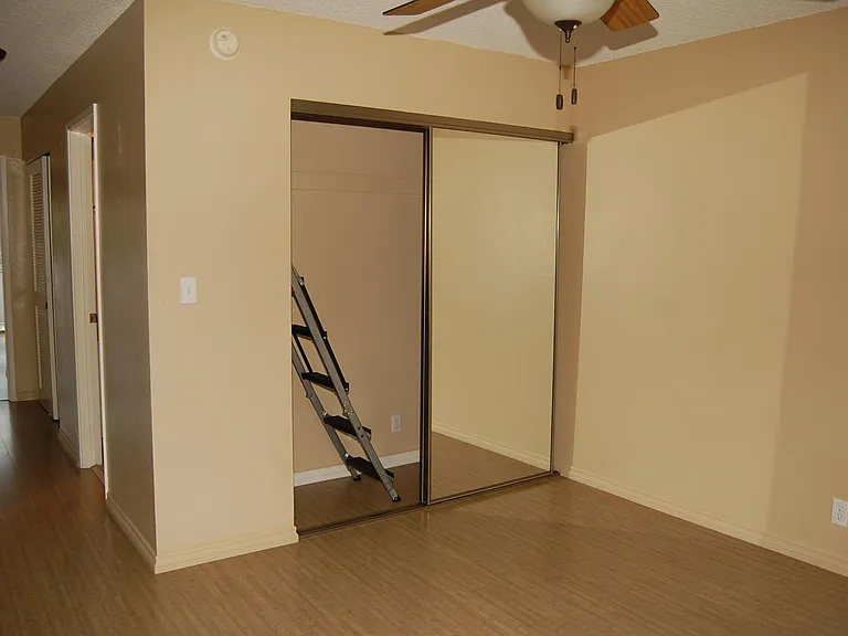 559 Keolu Dr — Photo 16