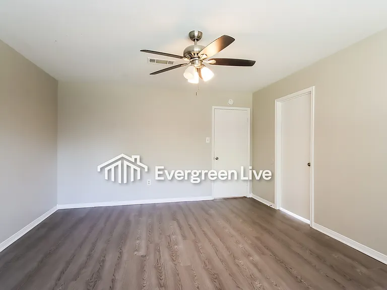17311 Baronshire Dr — Photo 7